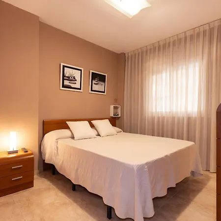Uhc Golden Pineda Apartments La Pineda Exterior photo