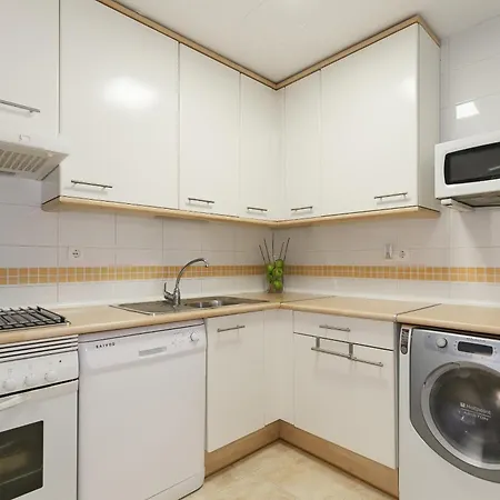 Uhc Golden Pineda Apartments La Pineda Room photo
